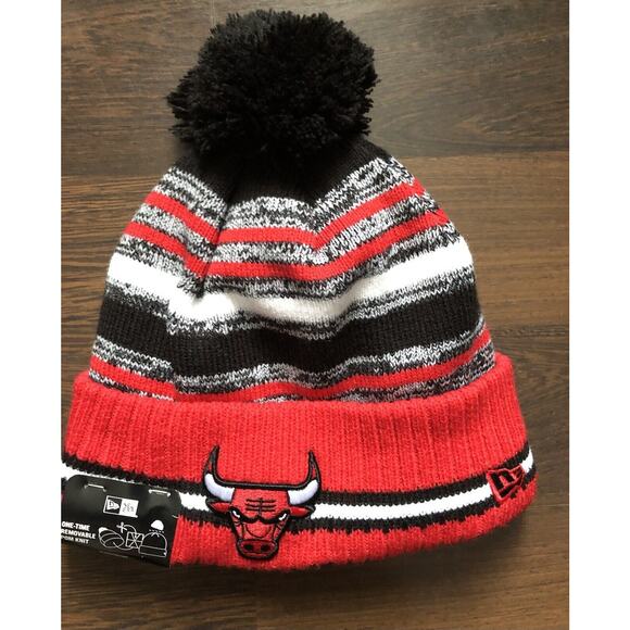 New Era Other - New Era Chicago Bulls New Era Team Colour Sport Knit With Removable Pom- Unisex